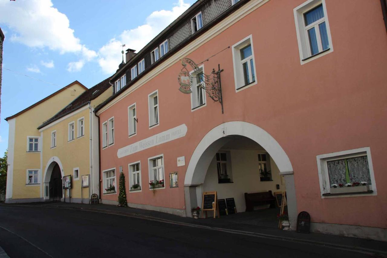 Hotel Gasthof Zum Weissen Lamm Hohenberg an der Eger Exterior foto